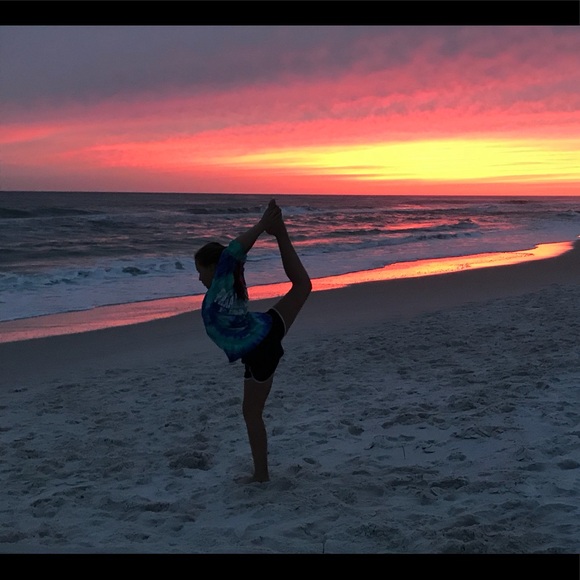 Meet your Posher, Sarah - Picture 1 of 1